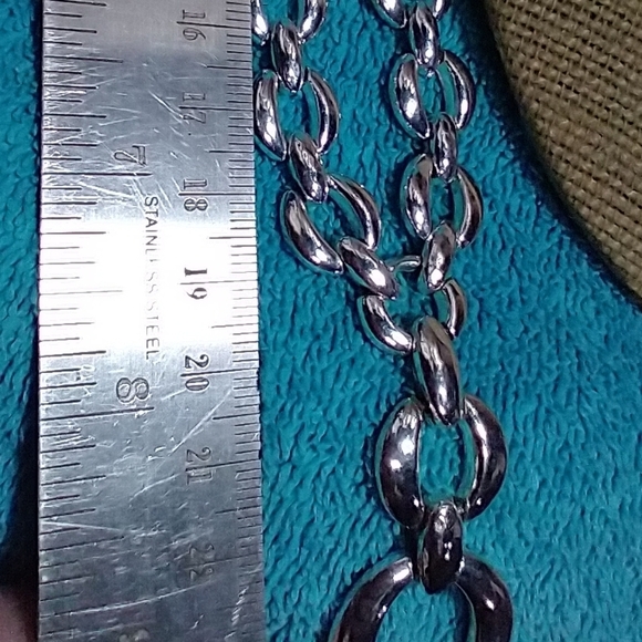 Elegant Silver Chain Necklace vintage shiny statement - Picture 2 of 3